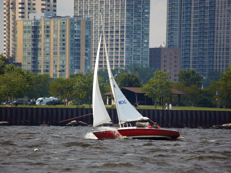 sailboat rides in milwaukee